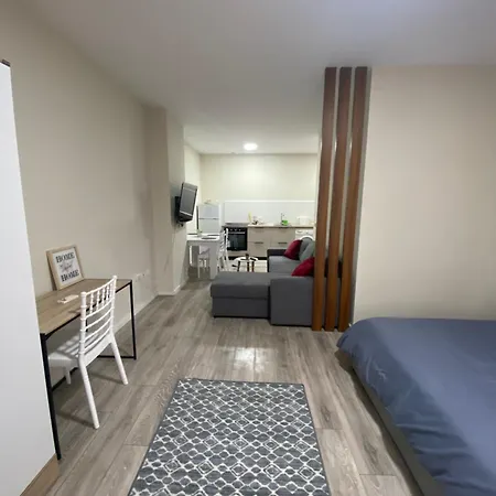 Chlo 5 Apartamento *